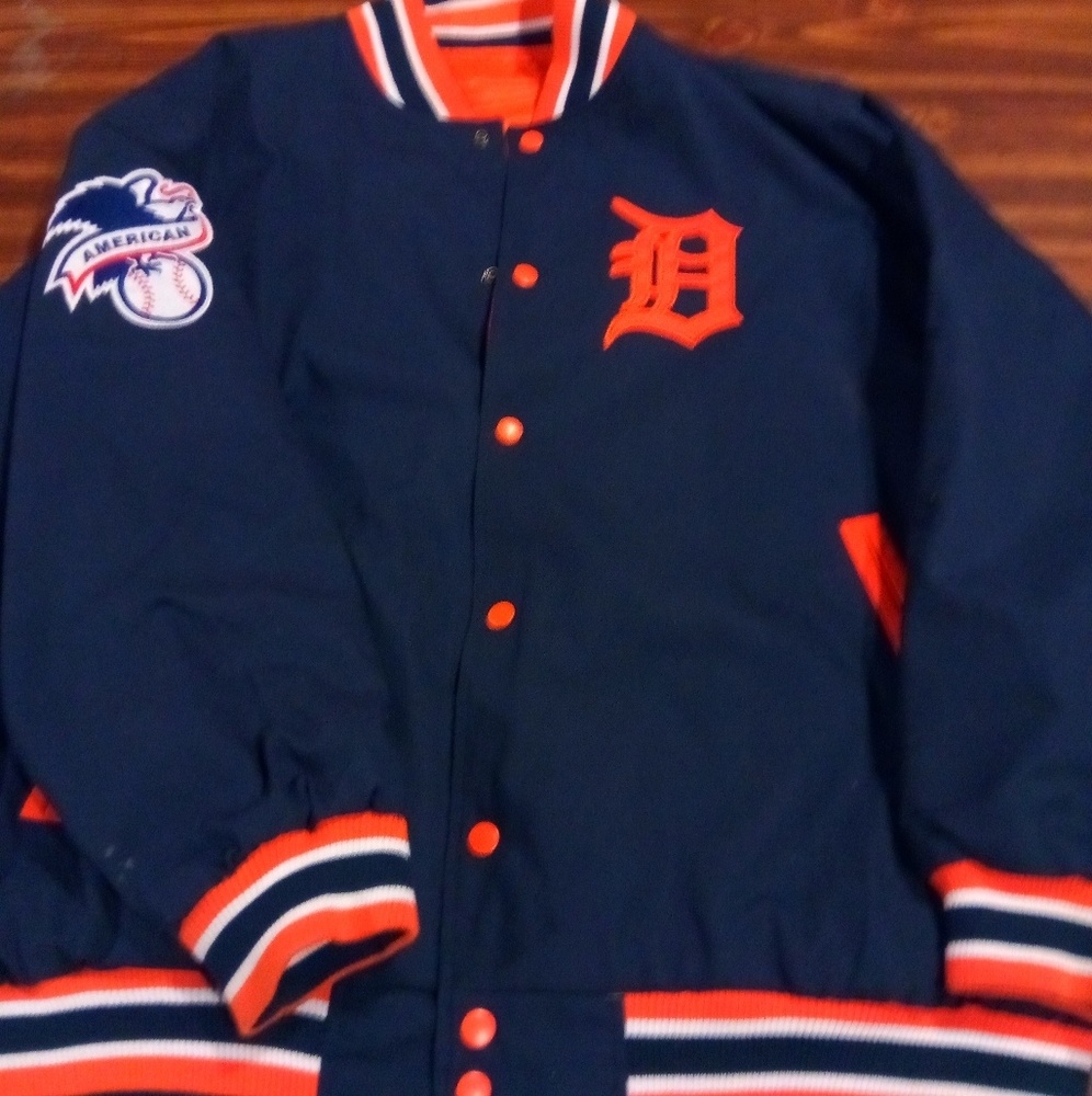 Detroit Tigers reversible jacket